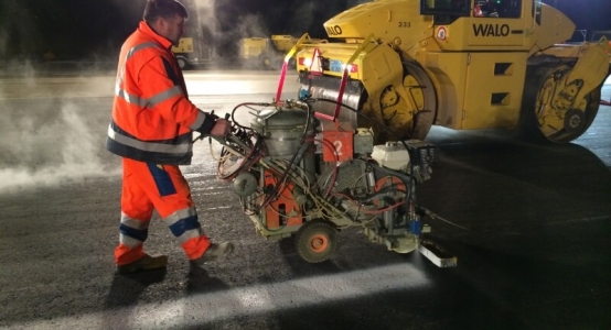 Pistenmarkierung am Flughafen Zürich